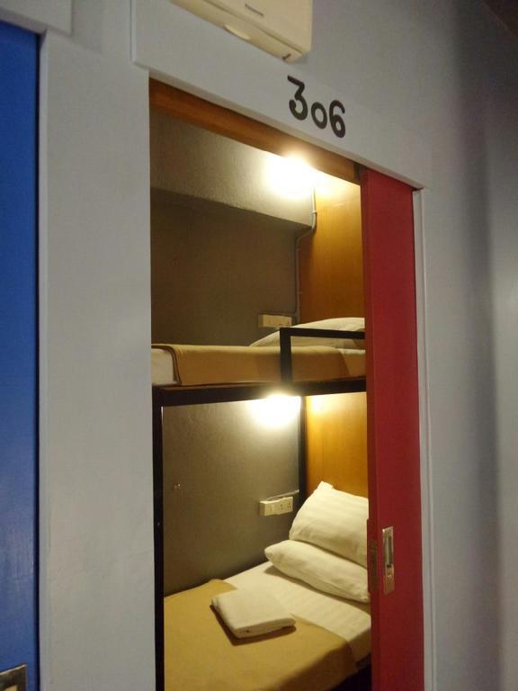 2230 Hostel Chiang Mai Exterior photo